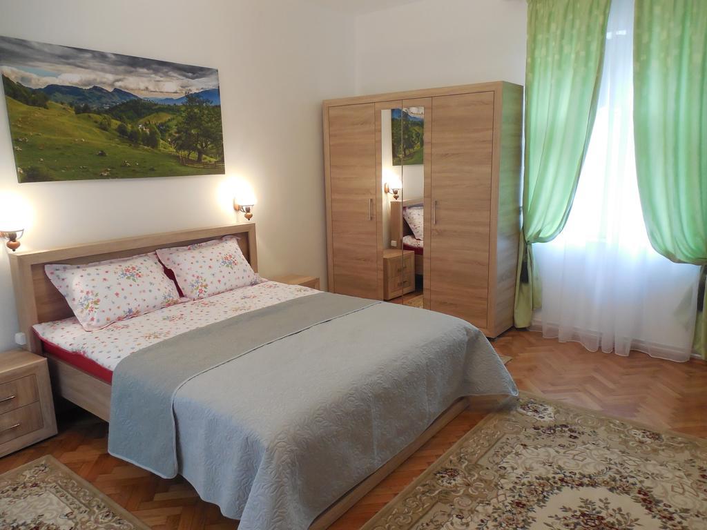 Appartamento Apartament Anatol Sibiu Esterno foto